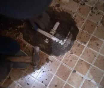 南浔卫生间漏水维修公司为您分享下卫生间渗水如何处理及注意事项